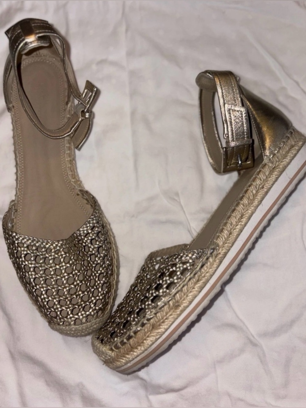 Gold Metallic Buckle Ankle Strap Espadrille Sandals Synthetic Women - Picture 1 of 2
